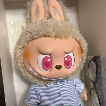 Auténtico peluche de vinilo Labubu Flip with me de 40 cm de la colección The Monsters Popmart - Envío gratuito en el Reino Unido