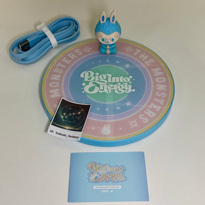 Figura Popmart Labubu Big Into Energy auténtica con base de carga inalámbrica - NUEVA